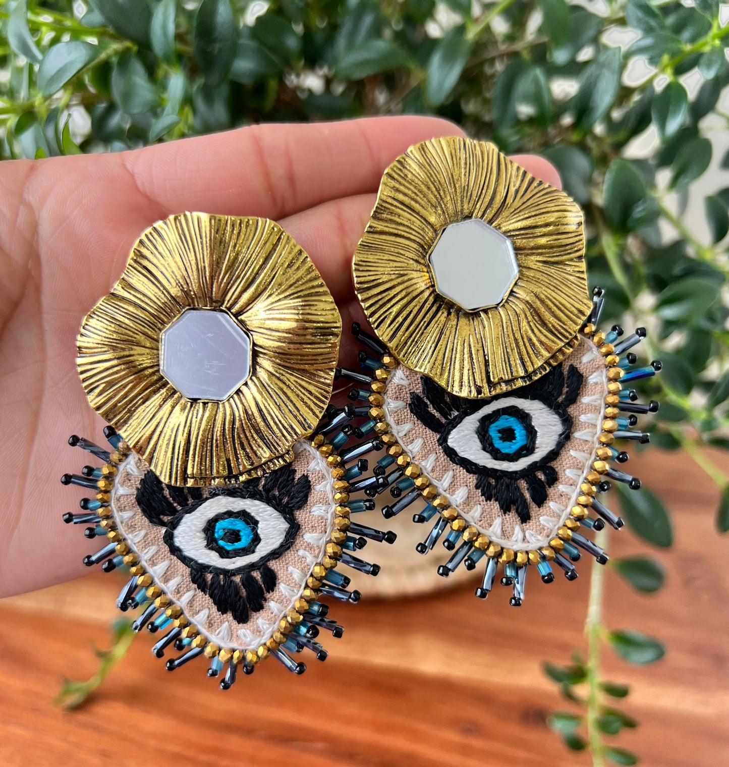 Ojito handmade earrings