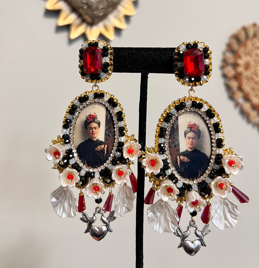 Frida earrings.