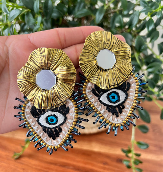 Ojito handmade earrings.