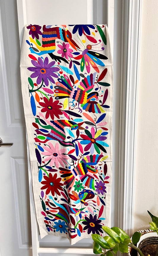 Otomí table runner