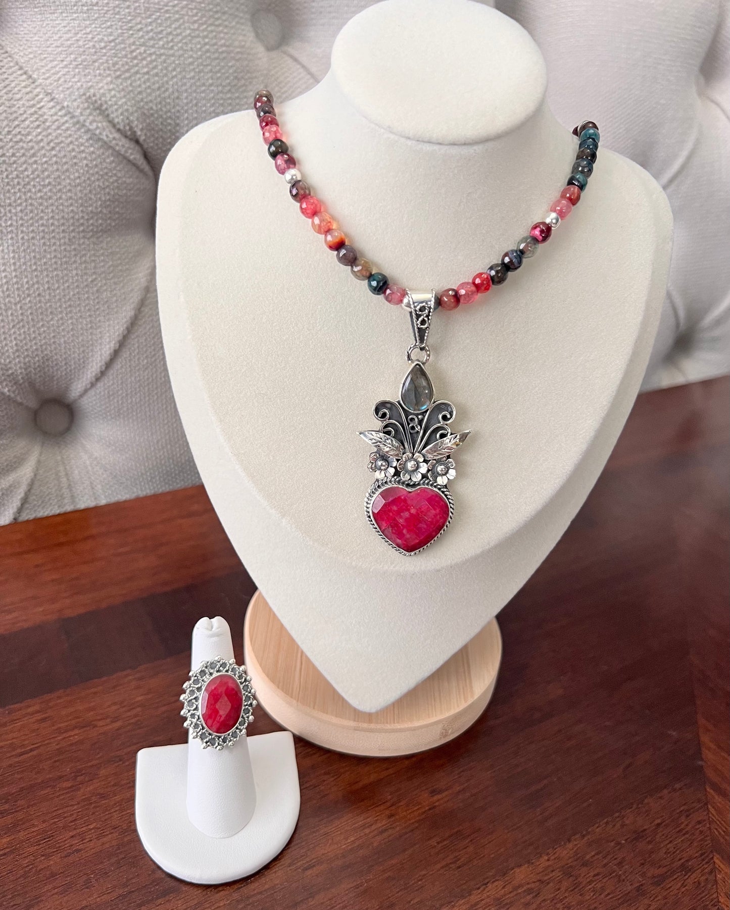 Silver necklace Ruby and Labradorite.